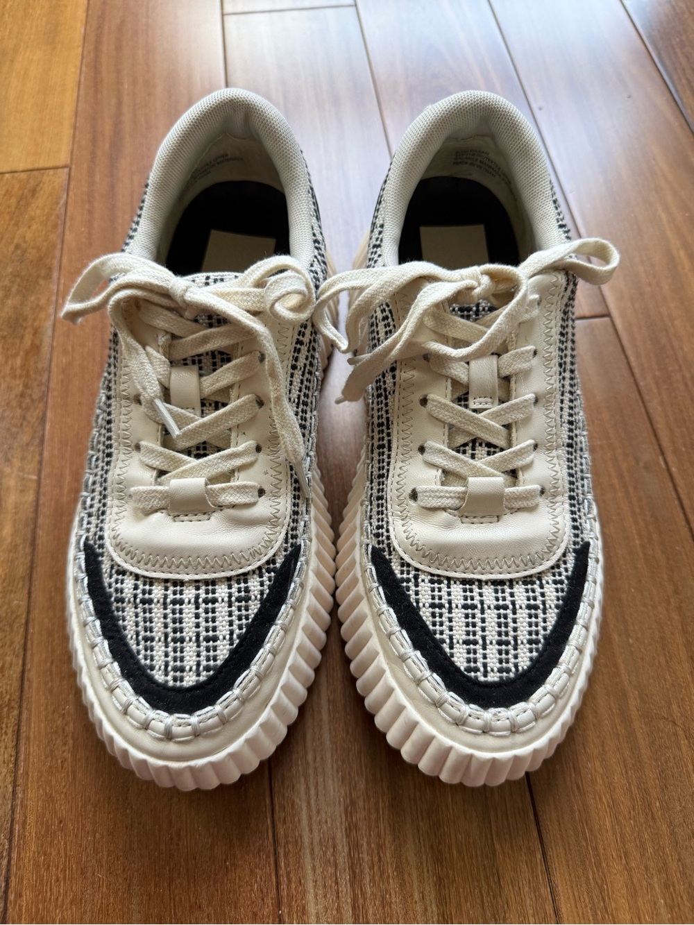 Women’s Dolce Vita Cream and Black Platform Daran Sneakers Size 6.5